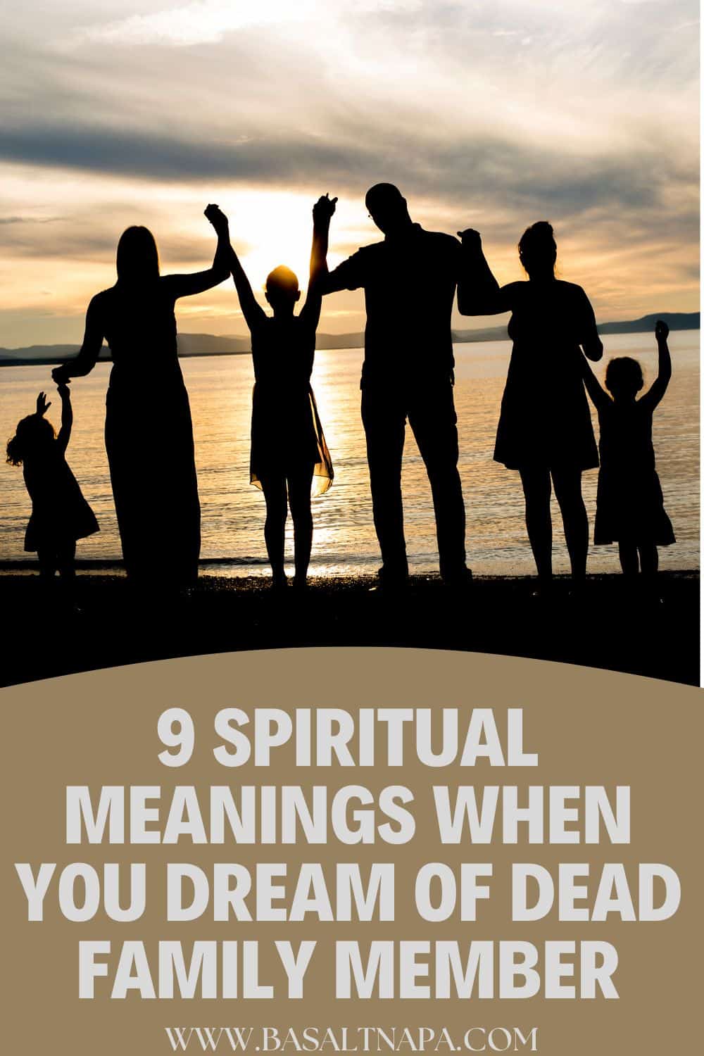 9 Spiritual Meanings When You Dream Of Dead Family Member