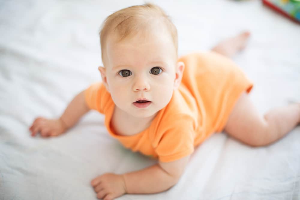 6 Spiritual Meanings When Babies Stare At You