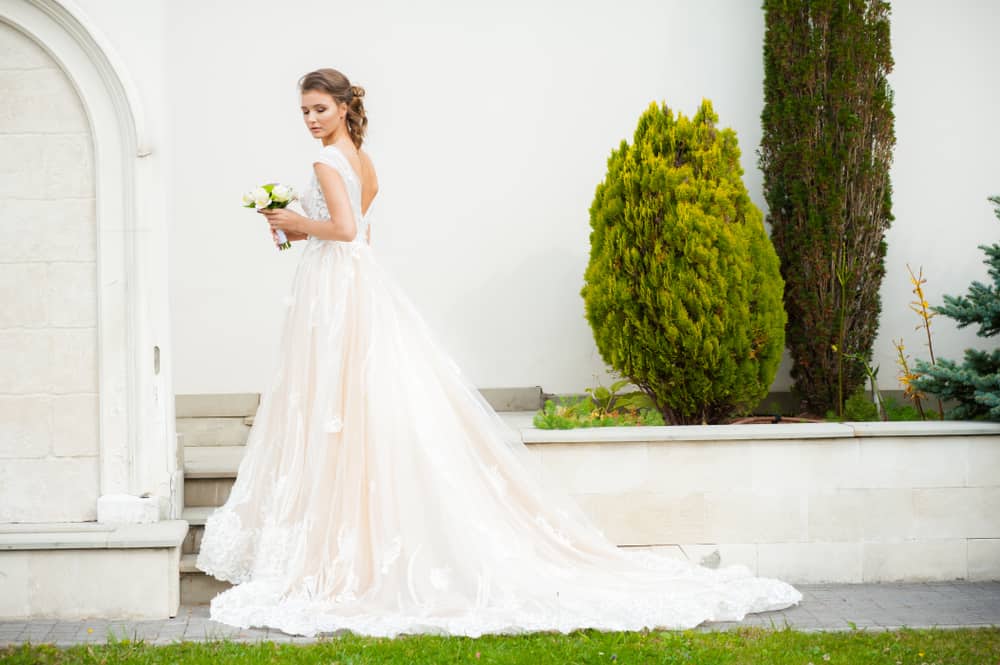 8 Spiritual Meanings When You Dream About Wedding Dress