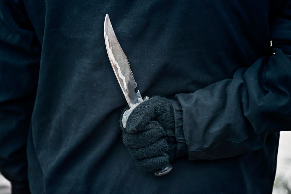 15 Spiritual Meanings When You Dream About Being Stabbed