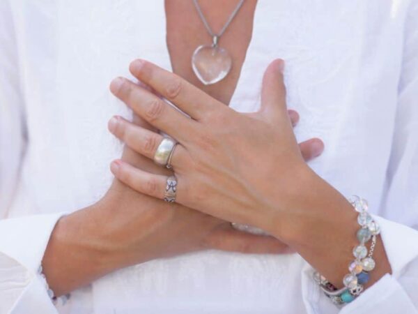 10 Best Spiritual Jewelry Online Stores